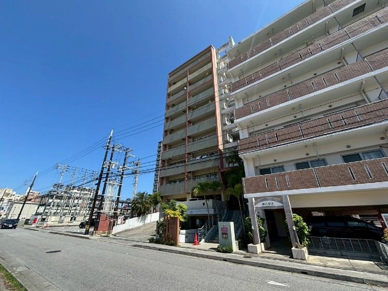1DK Apartment for Sale in Naha's Kami-no-ya, Okinawa - Thumbnail 2
