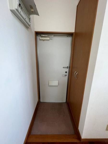 Amour 1LDK Apartment for Rent in Ginowan Village, Okinawa - Thumbnail 2