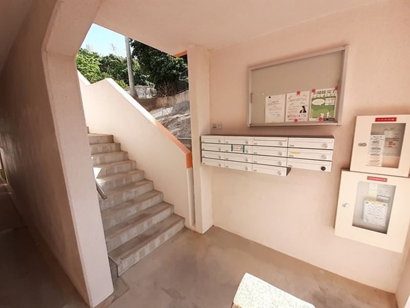 1DK Apartment for Rent in Urasoe, Okinawa - 33.6 sqm - Thumbnail 3