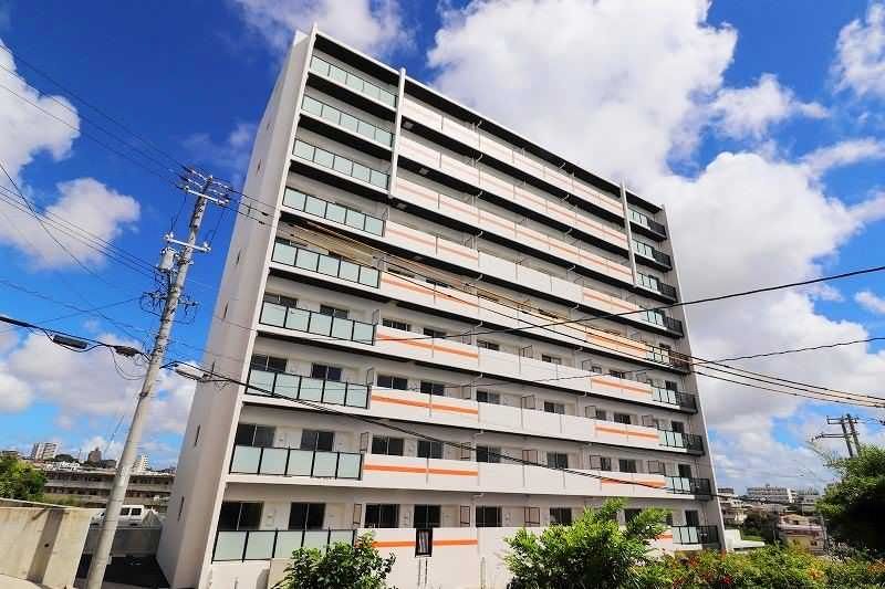 1LDK Apartment for Rent in Takahara, Okinawa City with Ocean View - Main Image