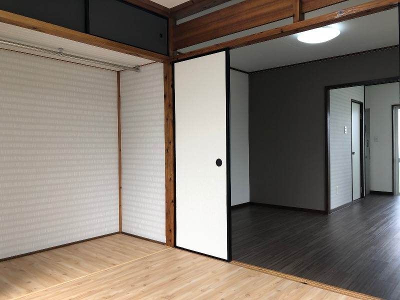 Renovated 1LDK Apartment for Rent in Urasoe, Okinawa - Thumbnail 3