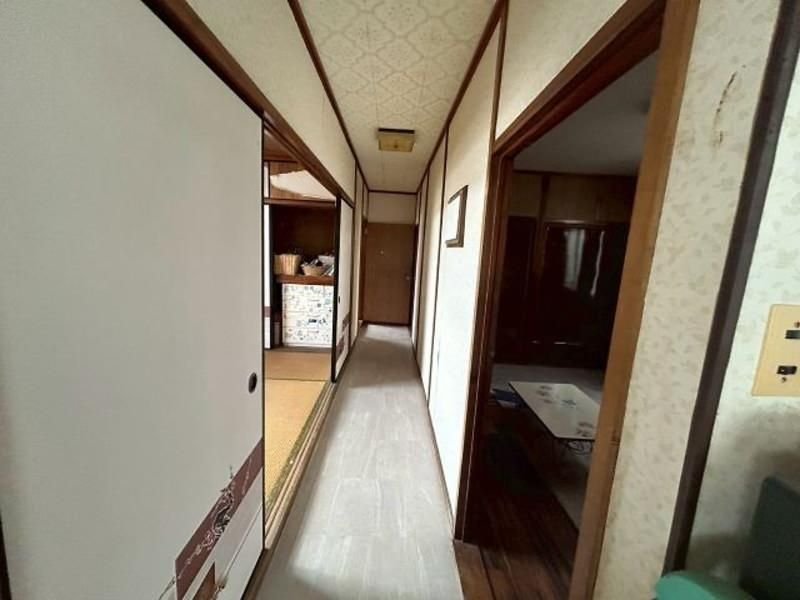 6LDK Reinforced Concrete House for Sale in Nago City, Okinawa - Thumbnail 4