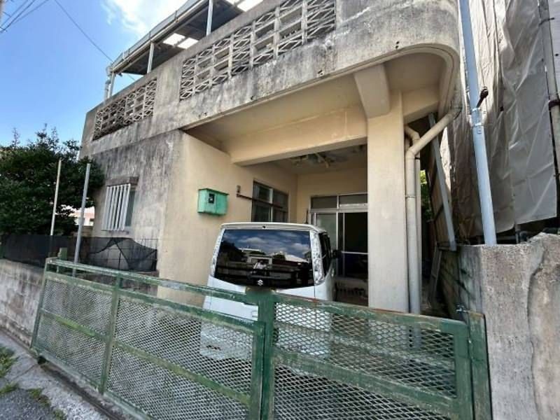 6LDK Reinforced Concrete House for Sale in Nago City, Okinawa - Thumbnail 2