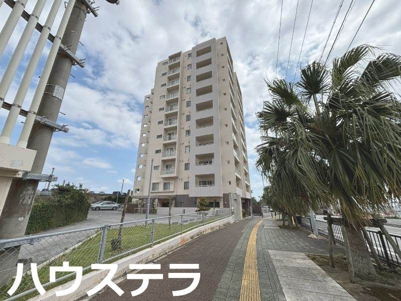 Mio Bien Nakasone 3LDK Apartment for Sale in Okinawa City - Thumbnail 2