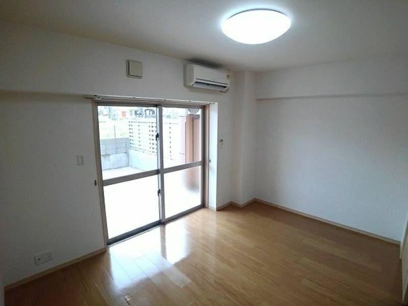 1LDK Apartment for Rent in Ginowan, Okinawa - Thumbnail 3