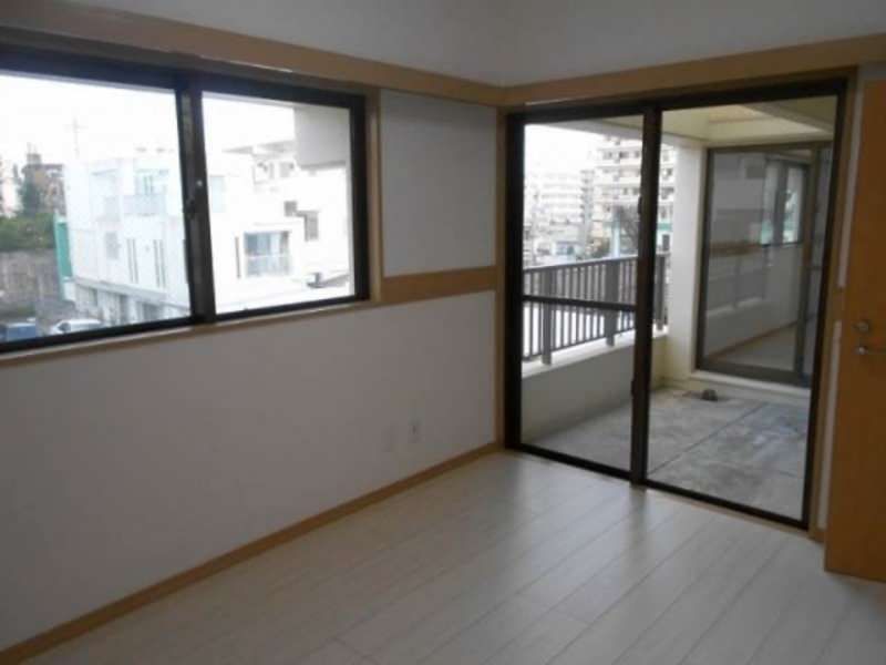 Cent Palace Rido 3DK Apartment for Rent in Naha Tenku - Thumbnail 4