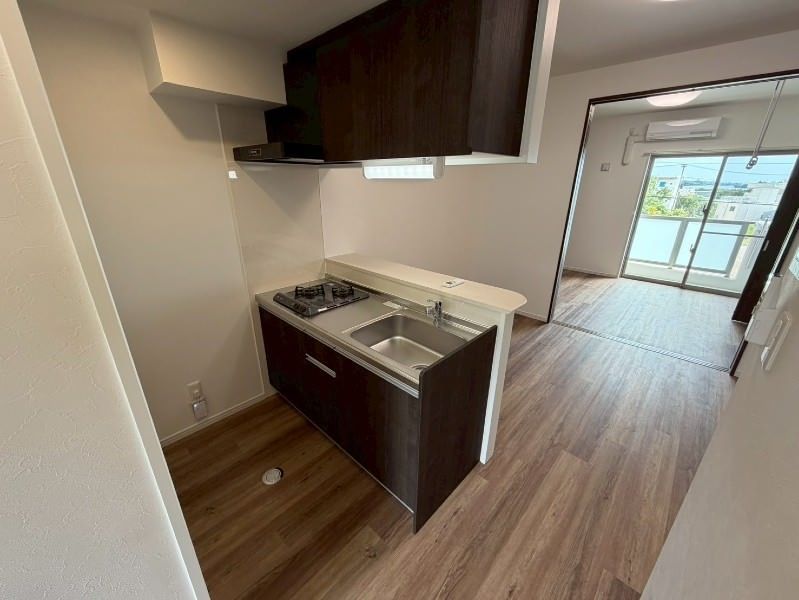 Ocean Takanza 1LDK Apartment for Rent in Miyakojima, Okinawa - Thumbnail 3