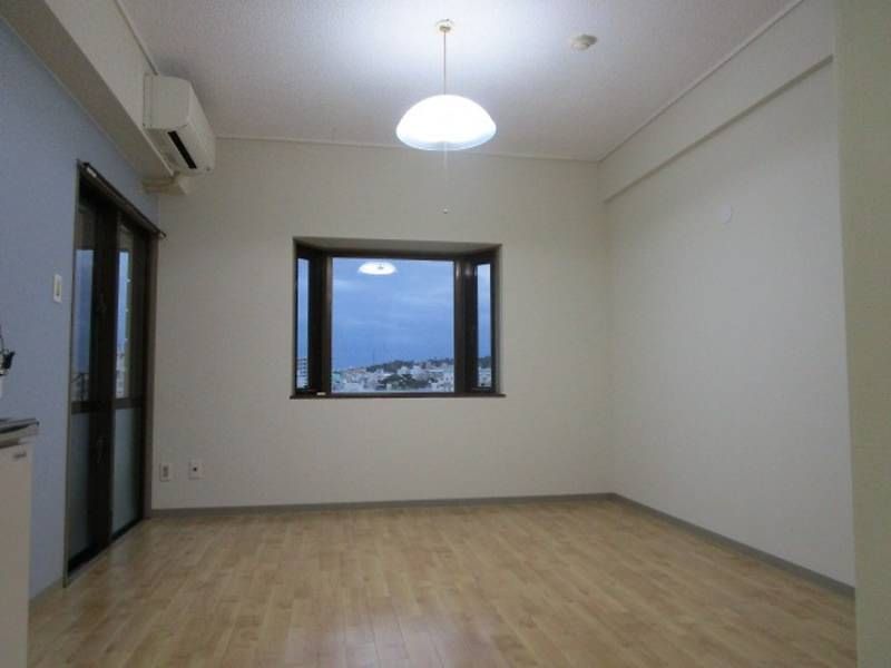 1R Apartment for Rent in Urasoe Shiroma, Okinawa - 35,000 JPY - Thumbnail 2