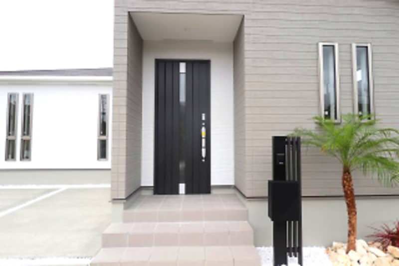 New 3LDK House for Sale in Uruma, Okinawa with Corner Lot - Thumbnail 2