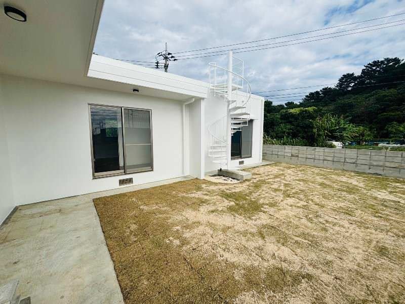 Modern 4LDK House on Miyagi Island, Uruma, Okinawa - Thumbnail 3