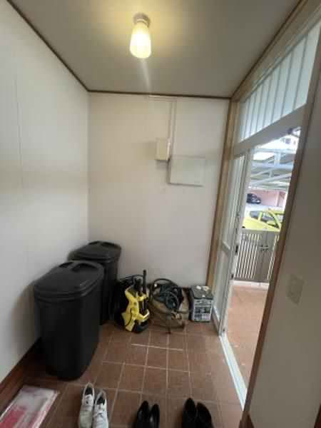 American-Style 2LDK House for Rent in Chatan, Okinawa - Thumbnail 3