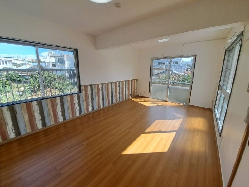 1DK Apartment for Rent in Miyazato, Okinawa City - Thumbnail 3