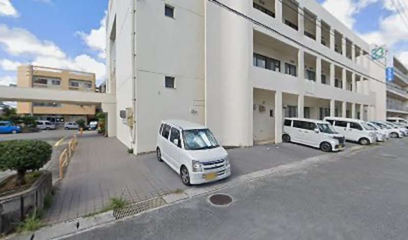 Maison TAKARA (K) 2DK Apartment for Rent in Naha Oroku - Thumbnail 2