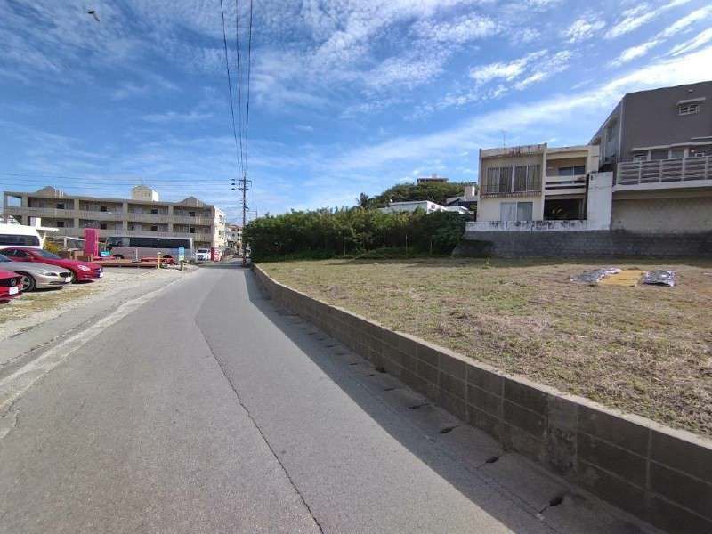 100 Tsubo Land for Sale in Ueda, Tomigusuku, Okinawa - Thumbnail 3
