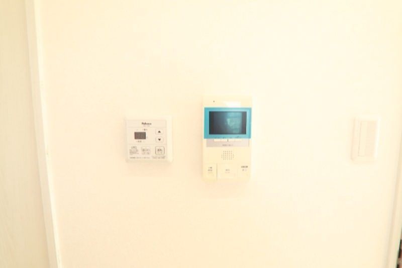 1K Apartment for Rent in Urasoe Uchima, Okinawa - Modern & Secure - Thumbnail 4