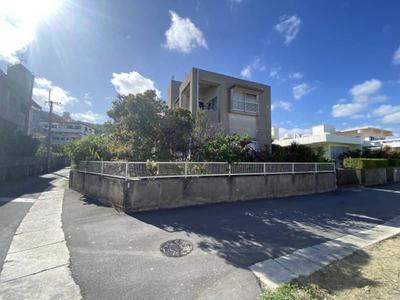Detached house for sale in Itarashiki, Yonabaru town (with garden, suitable for two families, reinforced concrete (RC), 6LDK, 68 million yen) | Okinawa property information [Go Home] No. 9900-52 — Image 3, Yonabaru, Okinawa