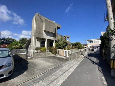 Detached house for sale in Itarashiki, Yonabaru town (with garden, suitable for two families, reinforced concrete (RC), 6LDK, 68 million yen) | Okinawa property information [Go Home] No. 9900-52 — Image 1, Yonabaru, Okinawa