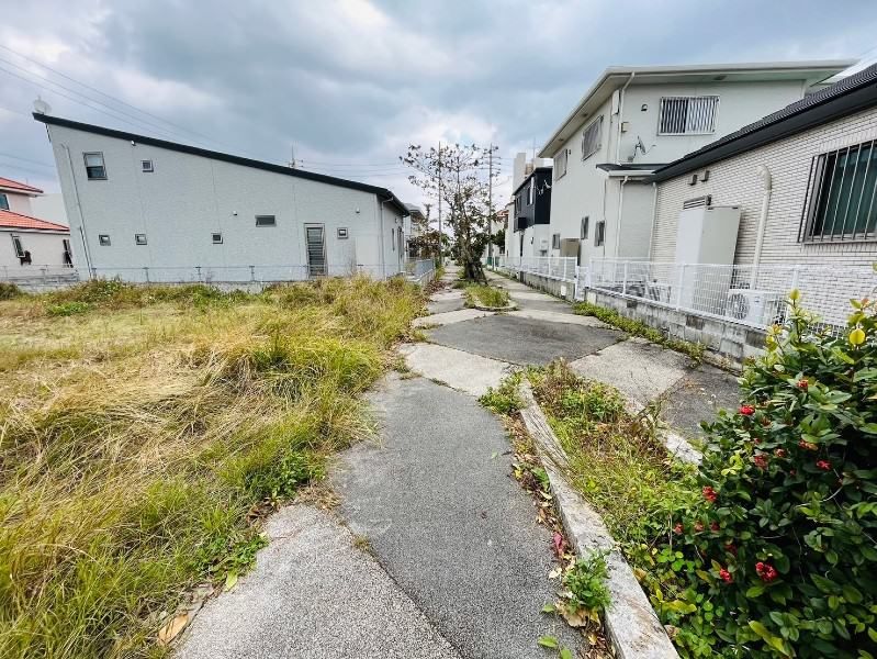 210 sqm Vacant Land for Sale in Itoman, Okinawa - Near Shiozaki Beach - Thumbnail 3