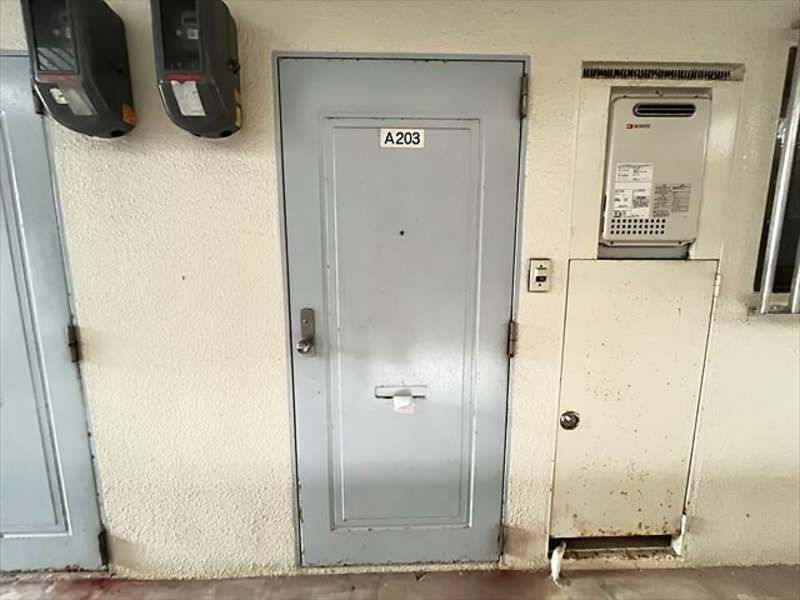1K Apartment for Rent in Miyazato, Uruma City, Okinawa - Thumbnail 3