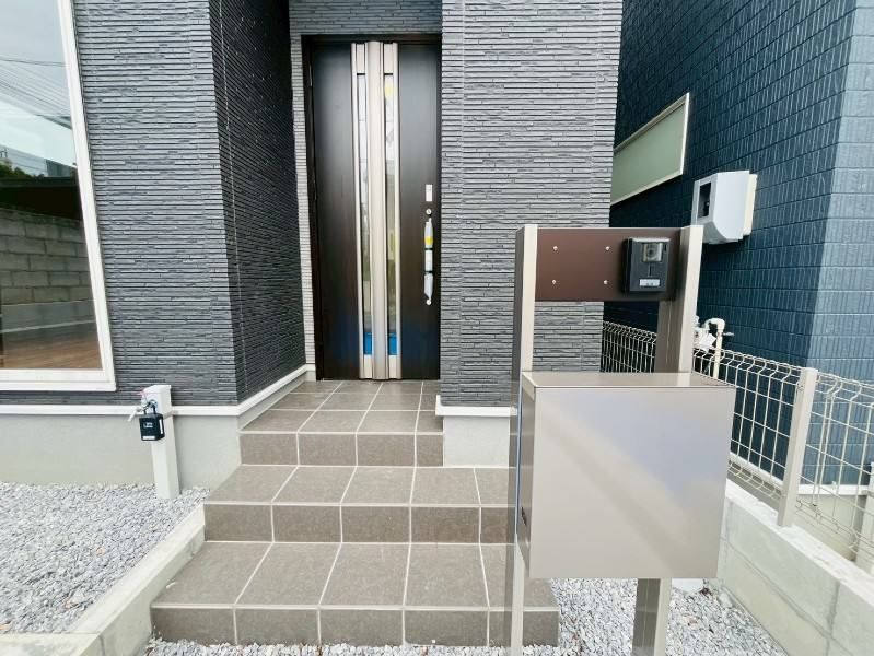 Newly Built 2LDK House in Misato, Okinawa City with Parking - Thumbnail 4