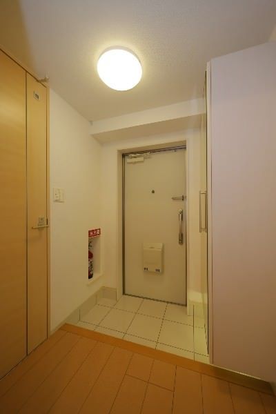 Modern 3LDK Apartment for Rent in Urasoe, Okinawa - Thumbnail 3
