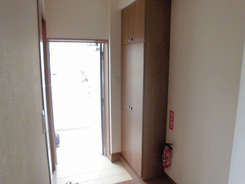 Modern 3LDK Apartment for Rent in Nanjo City, Okinawa - Thumbnail 4