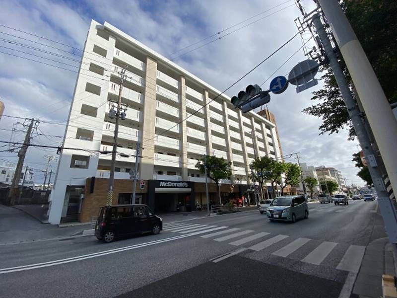 3LDK Apartment for Rent in Naha Tsuboya, Okinawa - 70,000 Yen - Thumbnail 3