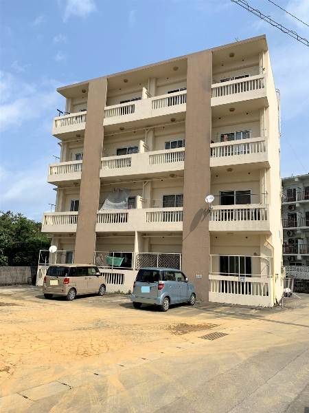 1K Apartment for Rent in Ginowan, Okinawa with Free Internet - Thumbnail 2