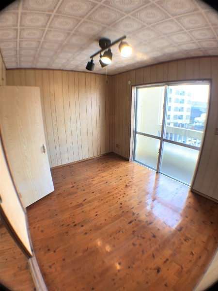 1K Apartment for Rent in Ginowan, Okinawa with Free Internet - Thumbnail 3