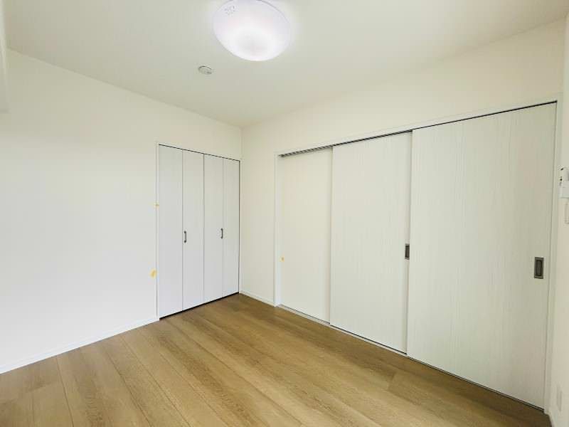 Modern 2LDK Apartment for Rent in Ginowan City, Okinawa - Thumbnail 3