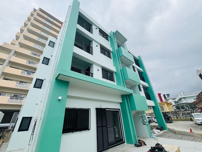 Modern 2LDK Apartment for Rent in Ginowan City, Okinawa - Thumbnail 2