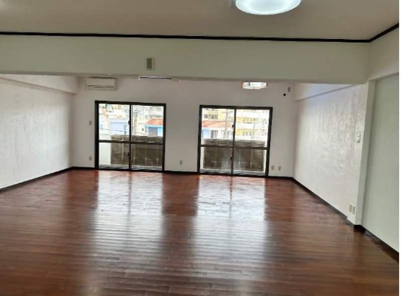 Commercial Office for Lease in Urasoe, Okinawa - 54 sqm - Thumbnail 2