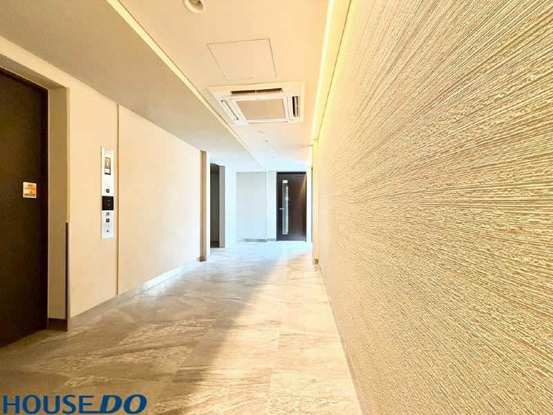 2LDK Apartment for Rent in Chatan, Okinawa - 60 sqm - Thumbnail 2