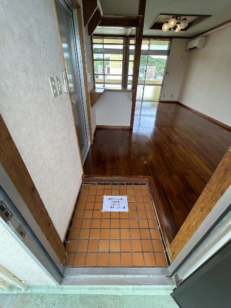 1R Apartment for Rent in Urasoe, Okinawa with Free Internet - Thumbnail 4