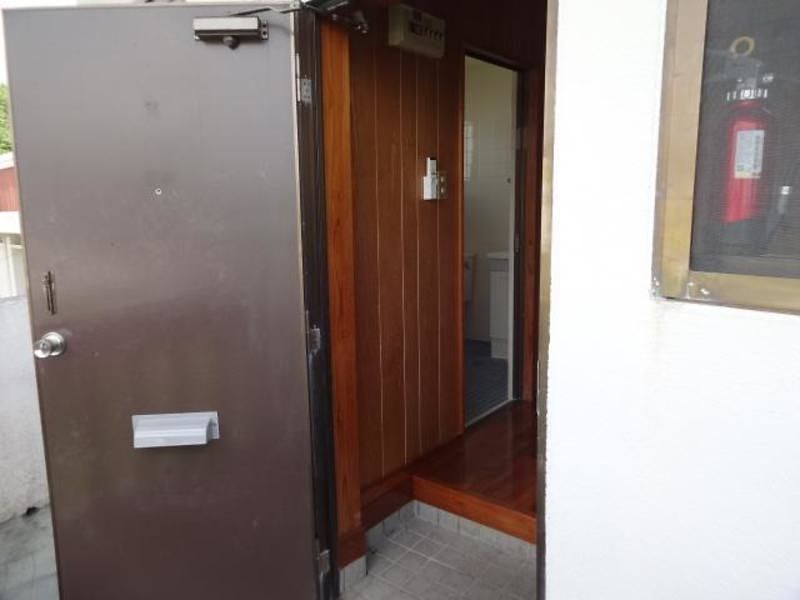 Nakamatsu Apartment 2DK Rental in Okinawa City Kōru - Thumbnail 3