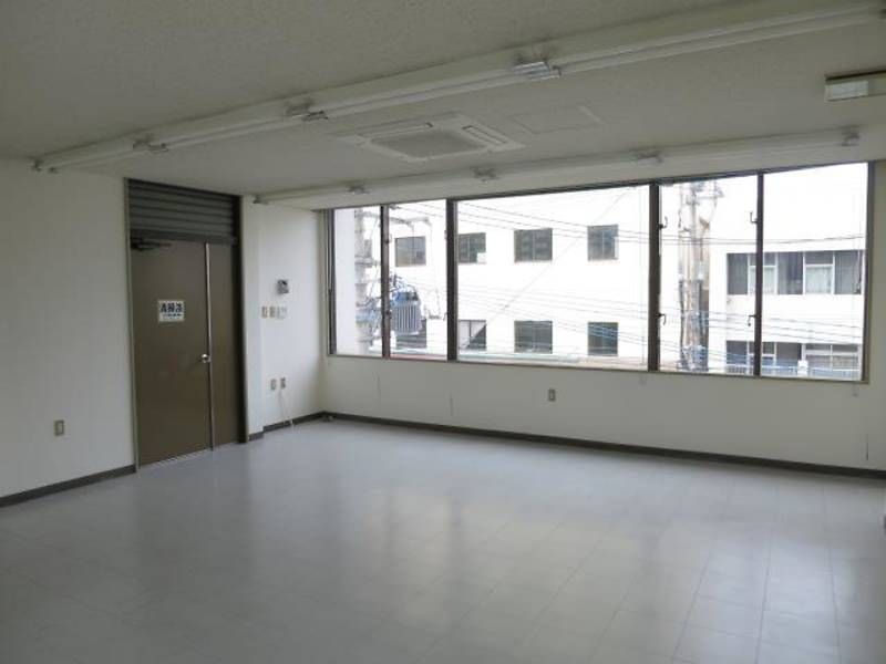 Gasha Building Office Rental in Naha City, Okinawa - Thumbnail 4