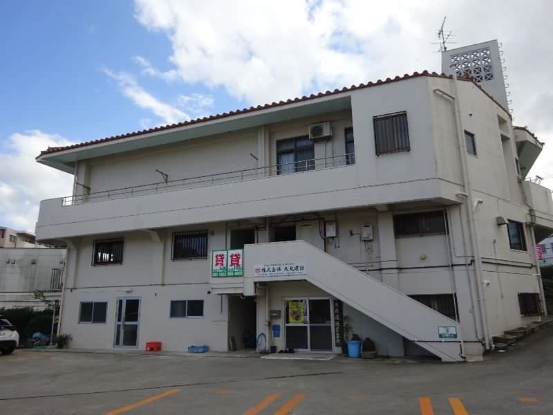 1LDK Apartment for Rent in Tomigusuku City, Okinawa - Thumbnail 2