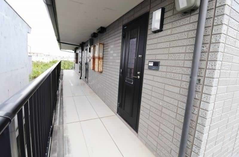 1K Apartment for Rent in Uruma City, Okinawa - No Guarantor - Thumbnail 2