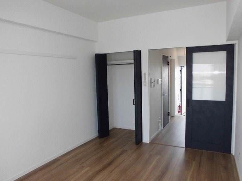 1K Apartment for Rent in Urasoe City, Okinawa near Kenzaki Station - Thumbnail 3