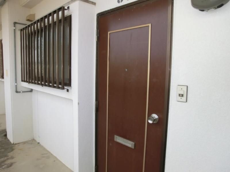 2DK Apartment for Rent in Ganeko, Ginowan City, Okinawa - Thumbnail 3