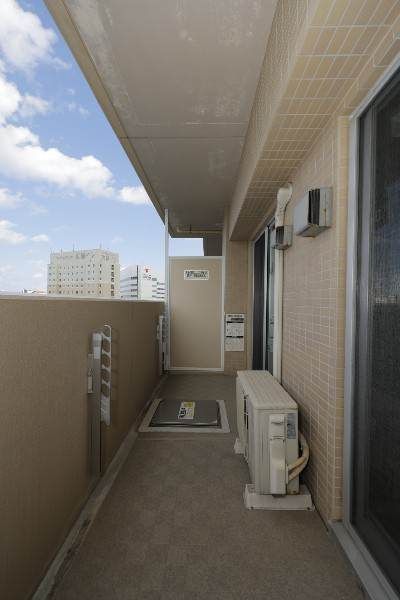 1LDK Apartment for Rent in Naha, Okinawa - Lala Place Resort - Thumbnail 2