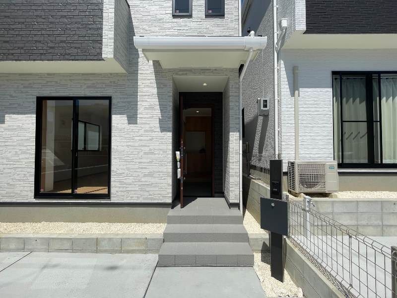 New 3LDK House for Sale in Chatan Town, Okinawa - Thumbnail 4