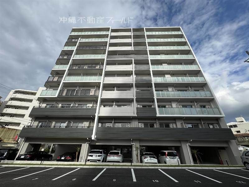 Modern 1LDK Apartment near Kokusai-dori, Naha with Pet Consideration - Thumbnail 2
