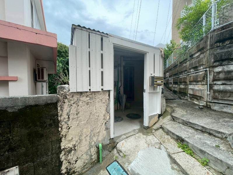 2DK Detached House for Rent in Naha Matsuo, Okinawa - Thumbnail 2