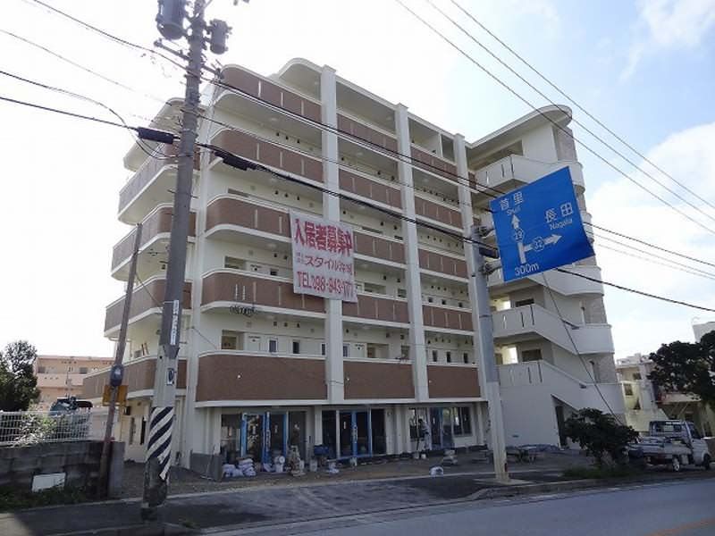 BELLEVUE 1LDK Apartment for Rent in Nakagusuku Village, Okinawa - Thumbnail 2
