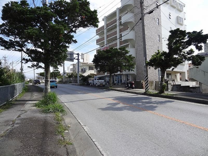 BELLEVUE 1LDK Apartment for Rent in Nakagusuku Village, Okinawa - Thumbnail 3
