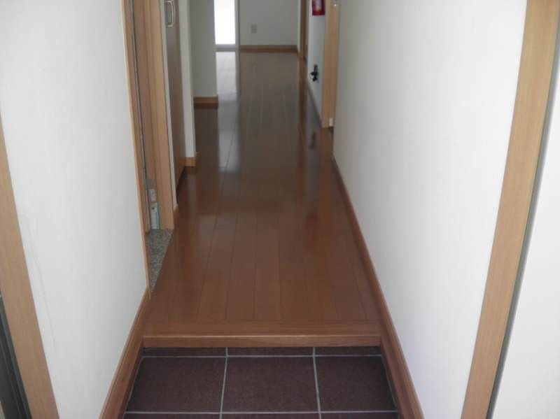 Sky Mansion Kinjo II 2LDK Apartment for Rent in Yaese Town - Thumbnail 4