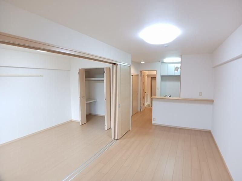1LDK Apartment for Rent in Ginowan City, Okinawa - Thumbnail 4