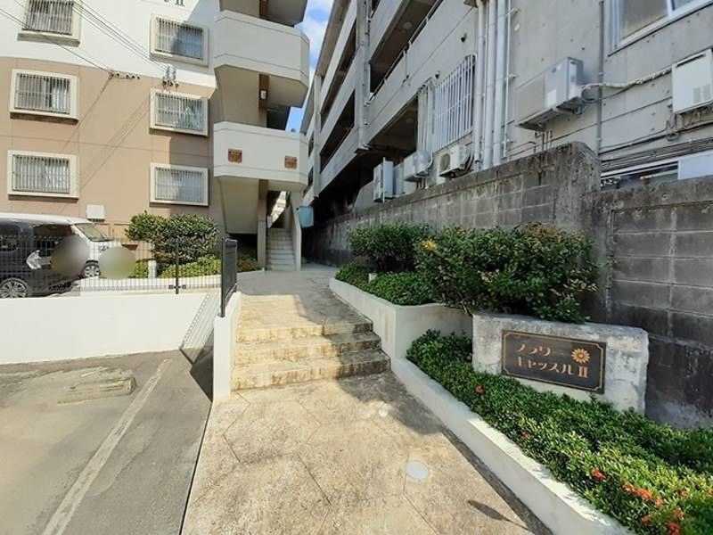 1LDK Apartment for Rent in Ginowan City, Okinawa - Thumbnail 2
