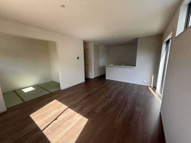 New 3LDK House for Sale in Uruma City, Okinawa - 2026 Completion - Thumbnail 3